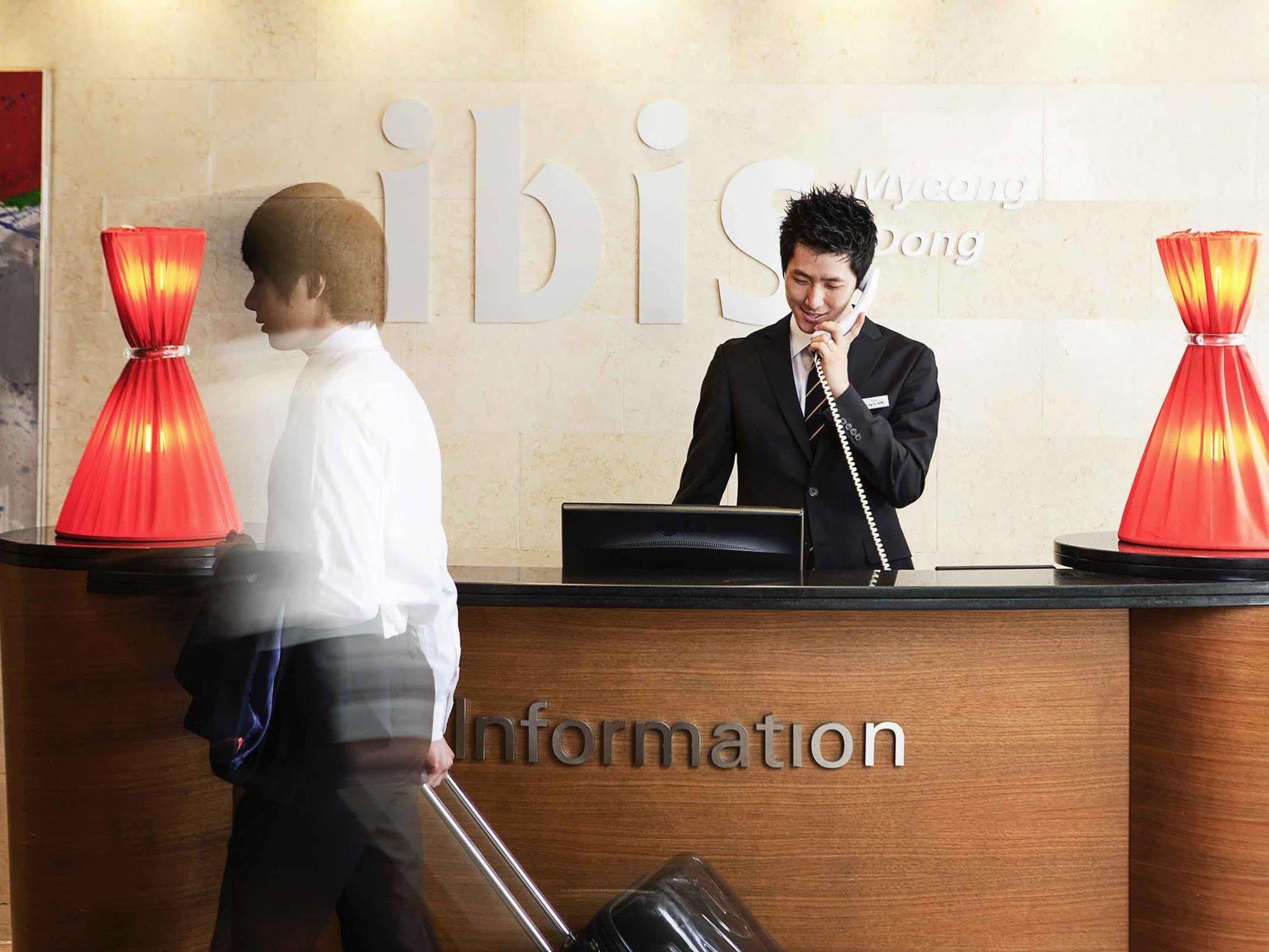 Ibis Styles Ambassador Seoul Myeong-Dong Hotel Buitenkant foto